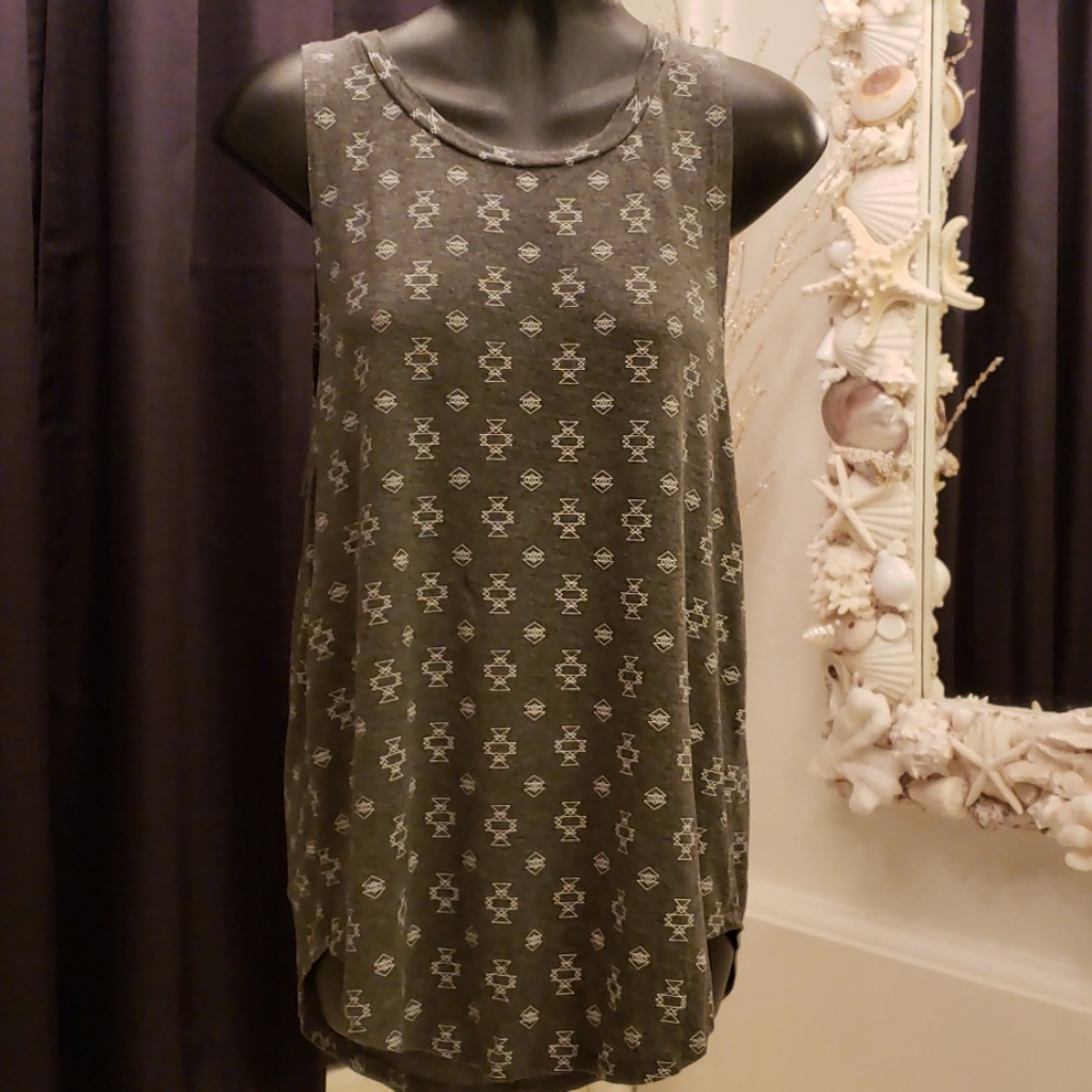 Grayson/Threads Top